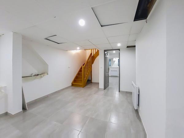 LOCAL PROFESSIONNEL DE 120 m² - STRASBOURG - NEUDORF