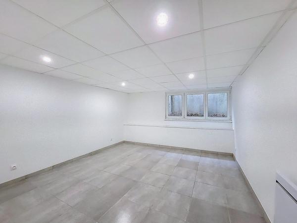 LOCAL PROFESSIONNEL DE 120 m² - STRASBOURG - NEUDORF
