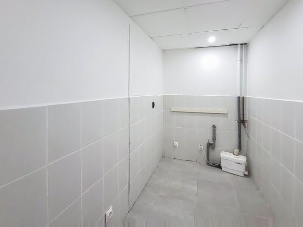 LOCAL PROFESSIONNEL DE 120 m² - STRASBOURG - NEUDORF