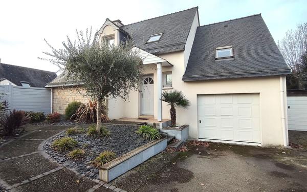 Maison à vendre    5 pièces •  Theix