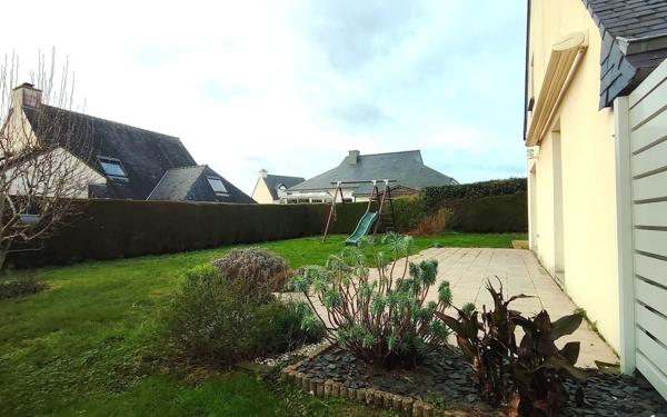 Maison à vendre    5 pièces •  Theix