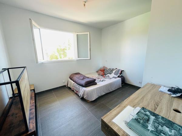 VILLA T4 RT2012 Avec JARDIN ET GARAGE