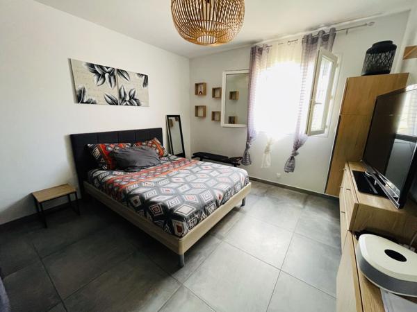 VILLA T4 RT2012 Avec JARDIN ET GARAGE