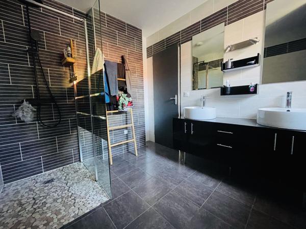 VILLA T4 RT2012 Avec JARDIN ET GARAGE