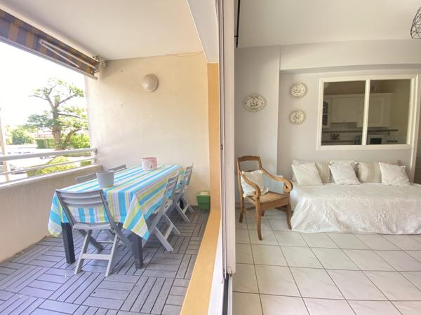 ARCACHON, plage d'Eyrac proche centre ! Appartement 3 pièces de 60 m2, avec loggia et place de parking