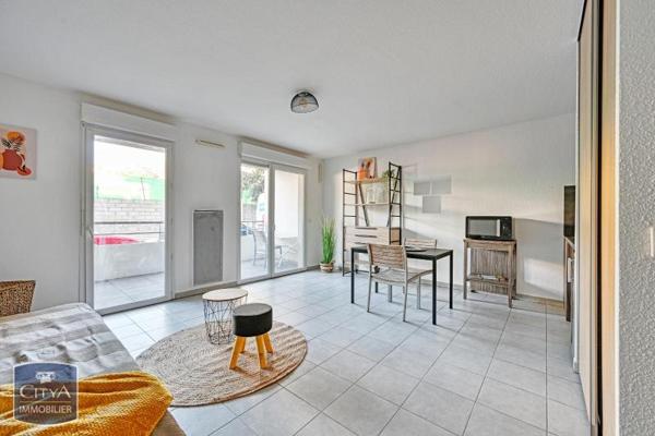 Appartement à louer 1 pièce 32.47m²