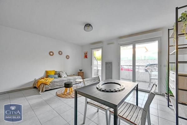 Appartement à louer 1 pièce 32.47m²