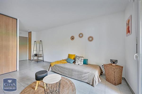 Appartement à louer 1 pièce 32.47m²