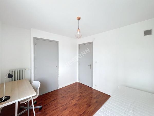 Appartement Vandoeuvre Les Nancy 4 pièce(s) 66.12 m2- T4 meublé et équipé - Proche transport