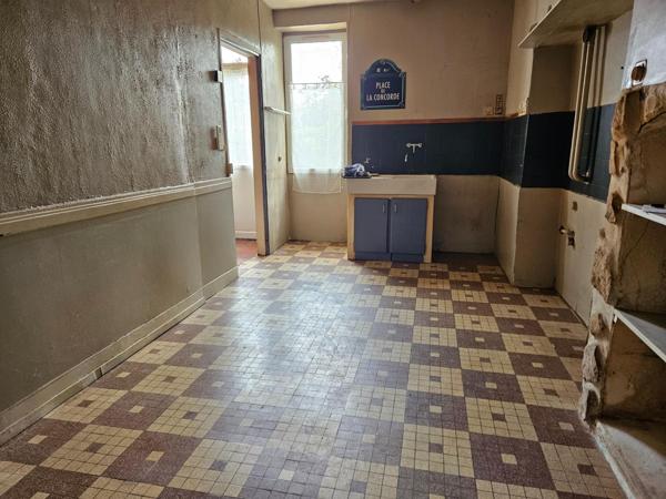 Maison à SAINT-LEONARD-DES-BOIS, 72130 - 4 pièces 76m²