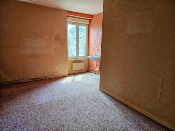 Maison à SAINT-LEONARD-DES-BOIS, 72130 - 4 pièces 76m²