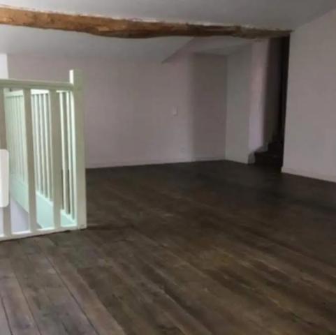 Maison Bourg 75m2 + dependance en pierre