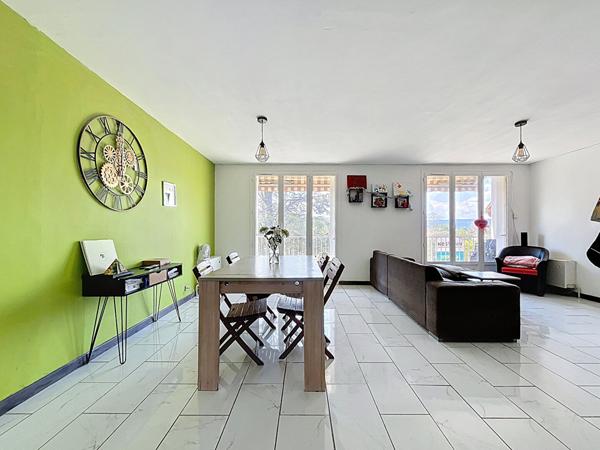 EXCLUSIVITE - APPARTEMENT T4 DE 75 M² AU 2EME ETAGE A 10 MINUTES A PIED DU CENTRE