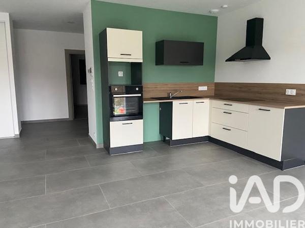 Location appartement 3 pièces 75 m² Dole