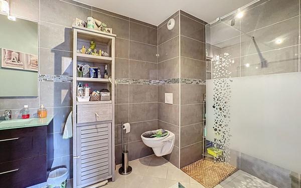 Appartement à vendre    4 pièces • 102,41 m2 Chevry-Cossigny