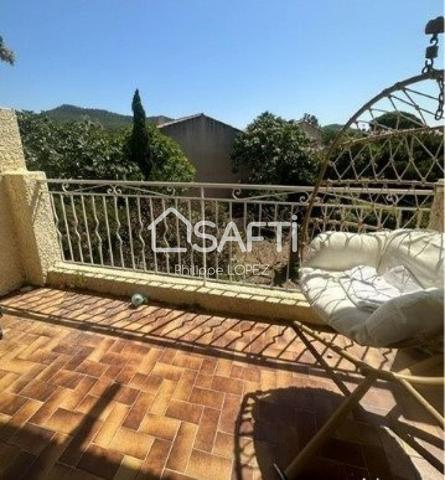 A proximité de la plage des Lecques appartement avec Terrasse