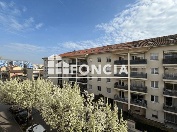 Location Appartement 2 pièces 47.14 m² - 44 RUE GABRIEL SARRAZIN Lyon 69008