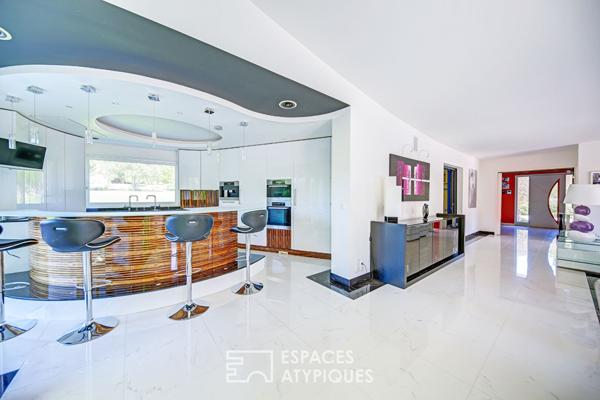 Élégance et sérénité : demeure d’exception aux portes de Paris