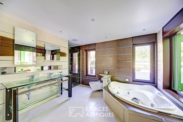 Élégance et sérénité : demeure d’exception aux portes de Paris