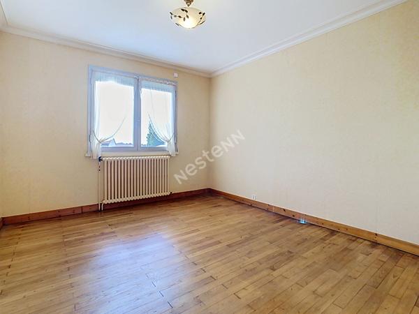Maison sur sous sol à vendre à Tillieres