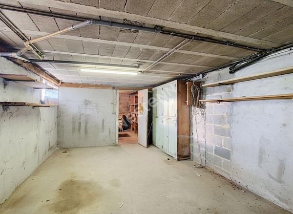 Maison sur sous sol à vendre à Tillieres