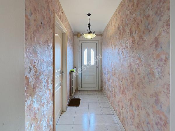 Maison sur sous sol à vendre à Tillieres