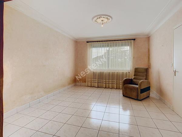 Maison sur sous sol à vendre à Tillieres
