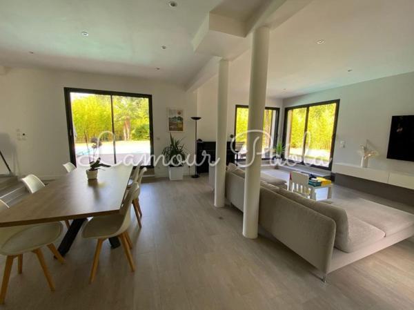 Magnifique maison d'architecte avec piscine à débordement