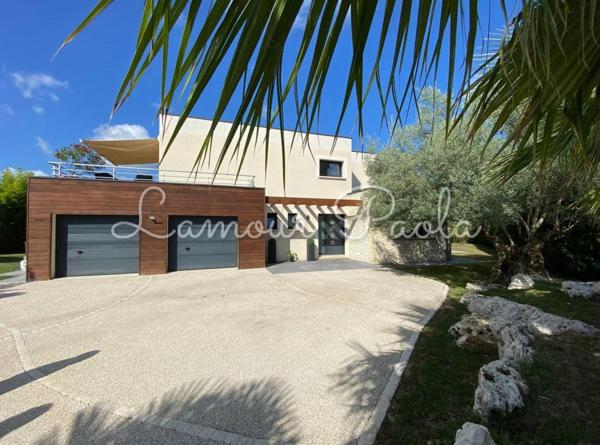 Magnifique maison d'architecte avec piscine à débordement