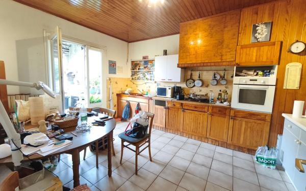 Maison à vendre    4 pièces • 133 m2 Nîmes