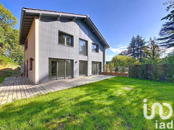 Maison à vendre 6 pièces 131 m² Charbonnières-les-Bains