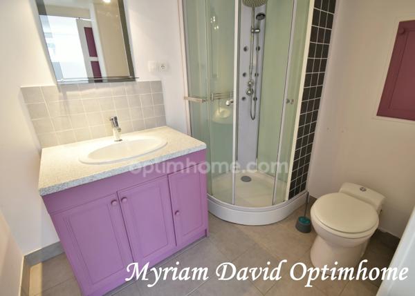Maison familiale 171 m² – DPE C – 5 chambres – Terrain paysagé de 2 400 m² – Rostrenen