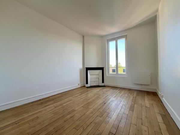 Clamart (92140) Appartement 2 pièces rénové quartier Gare.