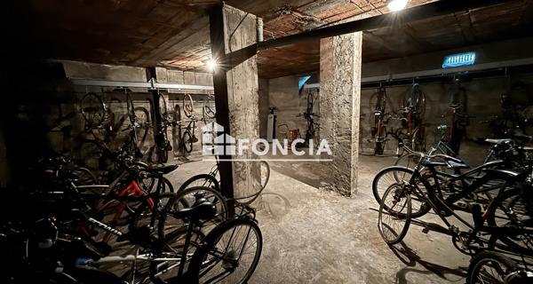 Location Studio 32 m² - Grenoble 38100