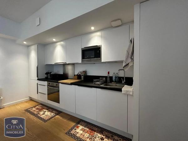 Appartement à louer 4 pièces 103.17m²