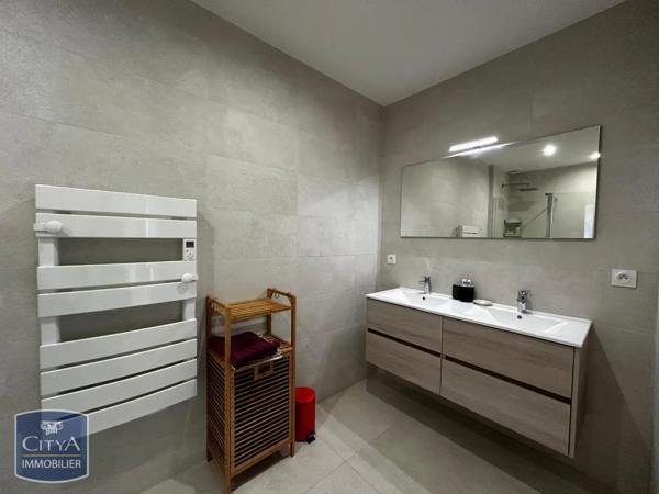 Appartement à louer 4 pièces 103.17m²