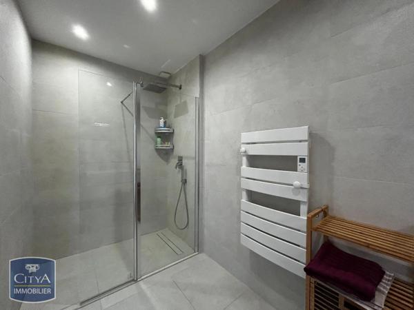 Appartement à louer 4 pièces 103.17m²