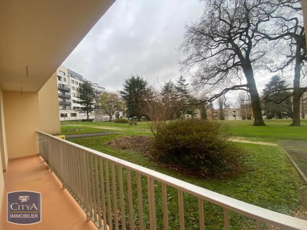 Appartement à louer 1 pièce 29.9m²