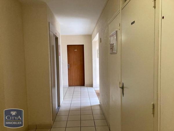 Appartement à louer 1 pièce 29.9m²