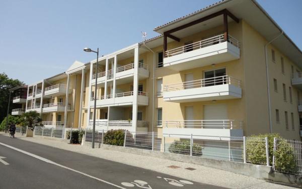 Stationnement à vendre    23 m2 Mont-de-Marsan