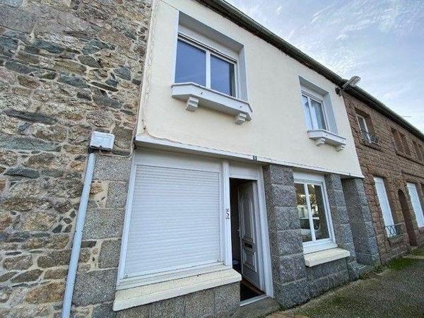 Maison de ville à vendre à Pommerit-le-Vicomte dans les Côtes-d'Armor (22200), ref : MAIS-239