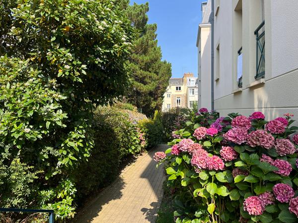 SAINT- MALO SAINT SERVAN APPARTEMENT T2 MEUBLE LOUE DE SEPTEMBRE A JUIN 2026