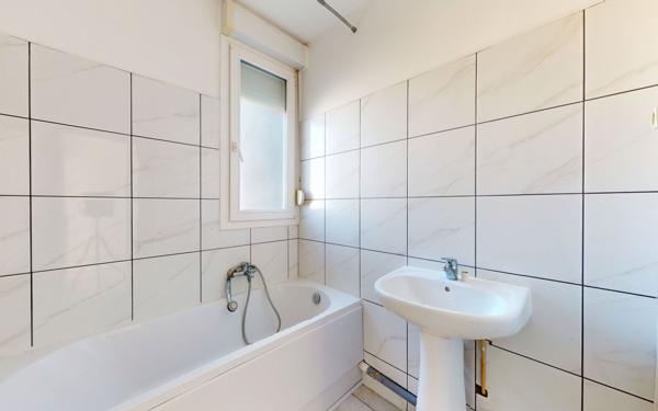 Appartement à vendre    4 pièces • 74 m2 Maizières-lès-Metz