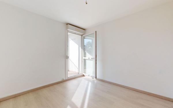 Appartement à vendre    4 pièces • 74 m2 Maizières-lès-Metz
