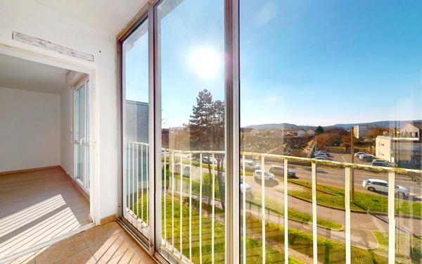 Appartement à vendre    4 pièces • 74 m2 Maizières-lès-Metz