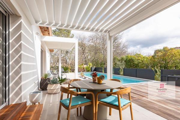 villa de plain-pied  4 pièces avec piscine proche fayence