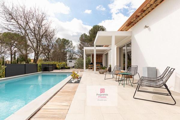 villa de plain-pied  4 pièces avec piscine proche fayence