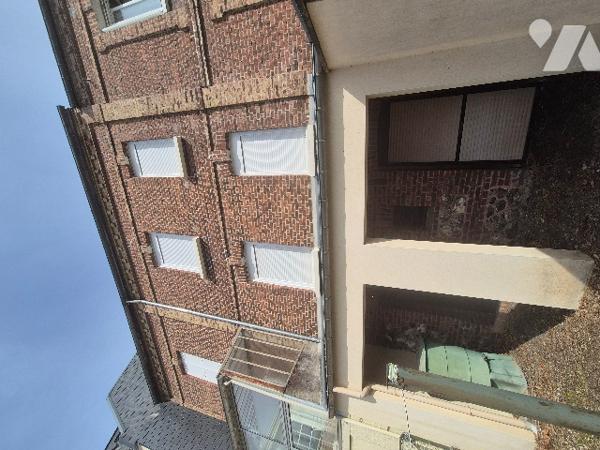 CENTRE-VILLE LILLEBONNE - 2 CHAMBRES - BEAU POTENTIEL