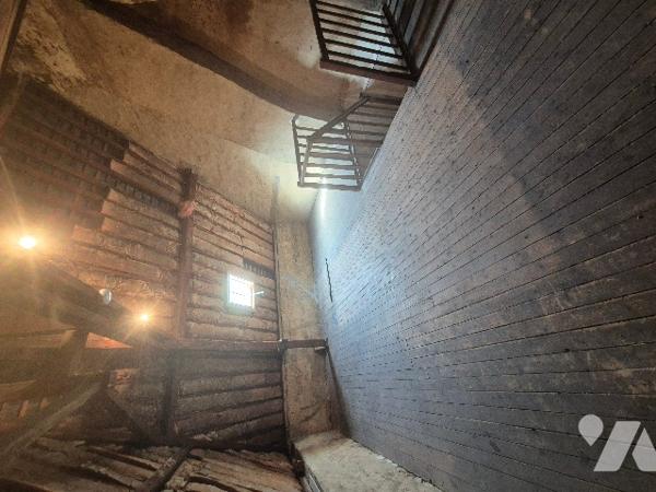 CENTRE-VILLE LILLEBONNE - 2 CHAMBRES - BEAU POTENTIEL