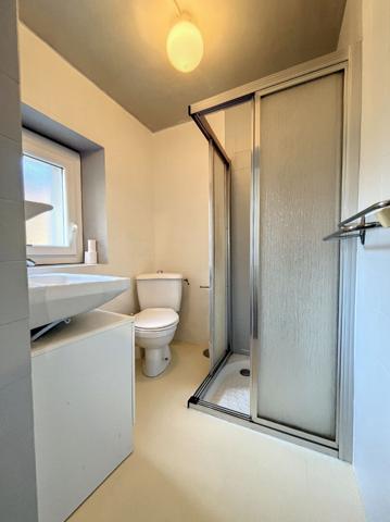 VILLENEUVE D'OLMES A VENDRE MAISON AVEC COUR ET GARAGE